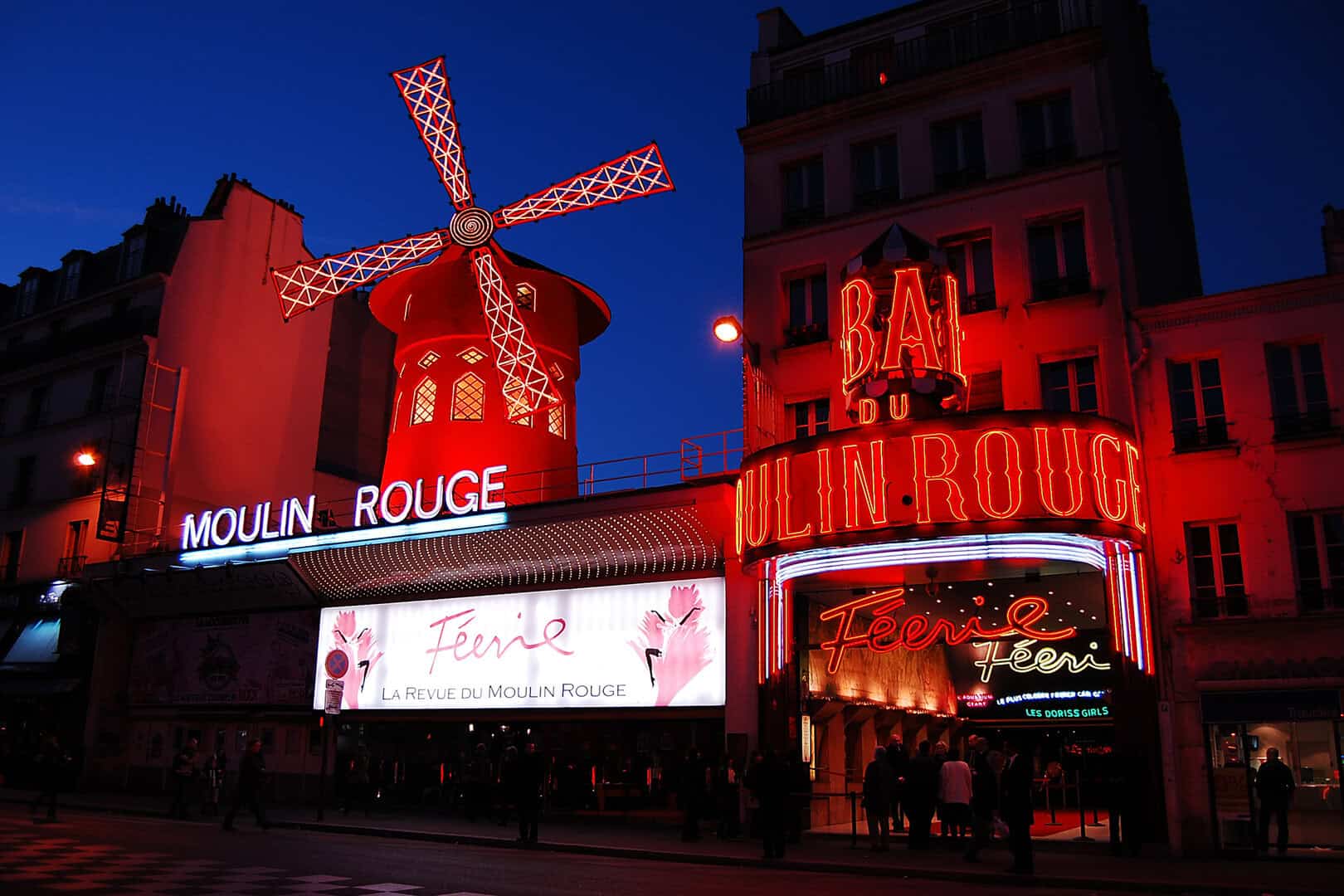 Natale e Capodanno eleganti al Moulin Rouge 12 Natale e Capodanno eleganti al Moulin Rouge
