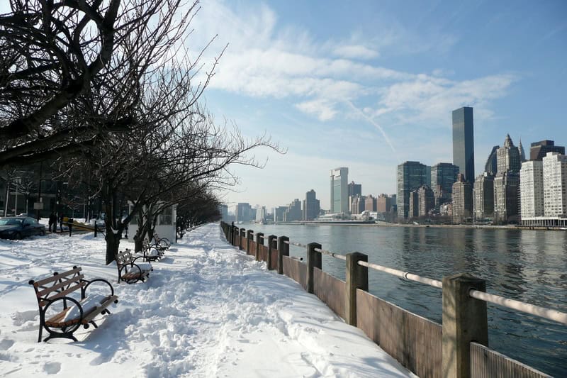 Roosevelt Island: una vista natalizia su Manhattan 8 Roosevelt Island: una vista natalizia su Manhattan