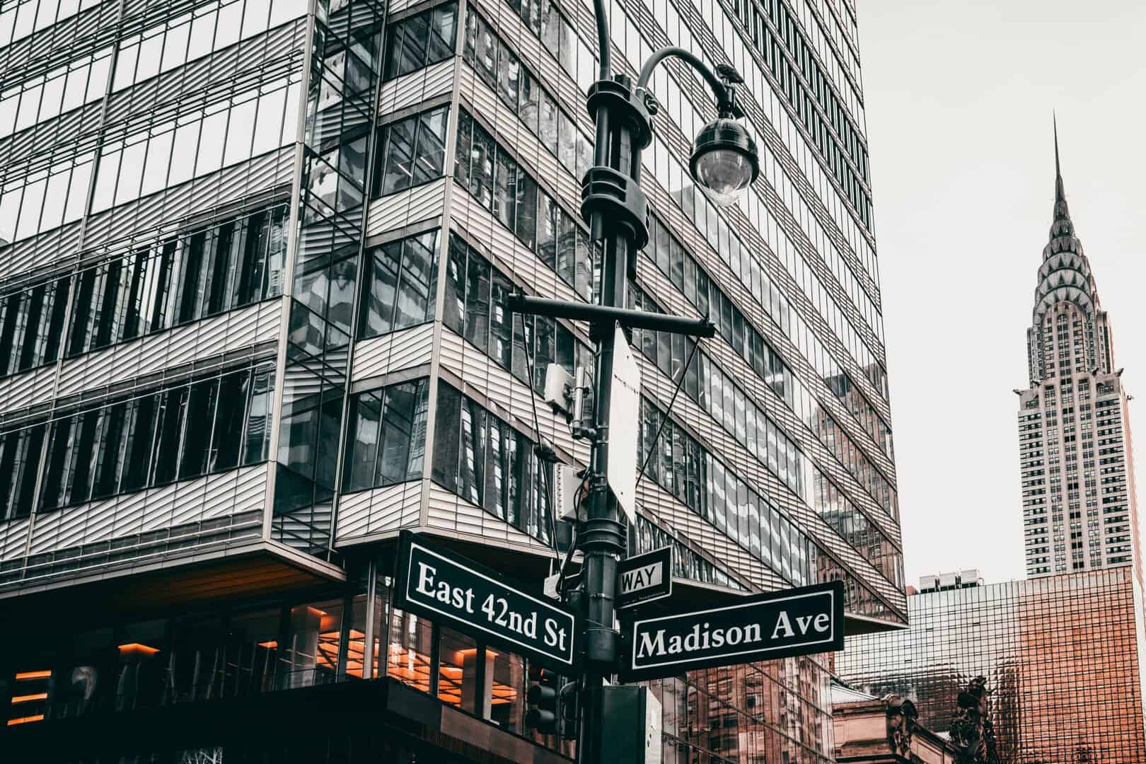 Shopping natalizio su Madison Avenue a New York 7 Shopping natalizio su Madison Avenue a New York