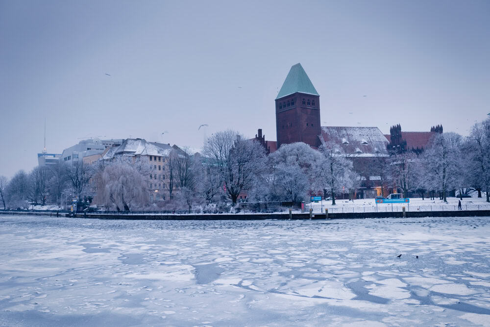 Meteo a Berlino: weekend freddo con gelo e condizioni scivolose secondo il DWD