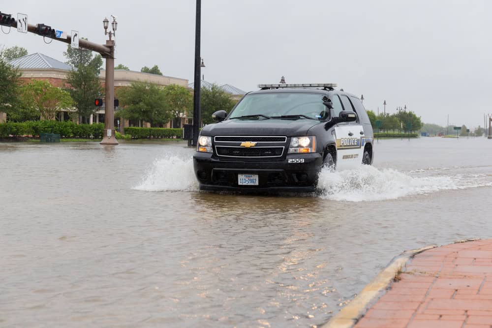 Allarme meteo: tempesta invernale record negli USA, nevicate fino a 25 cm e 200.000 senza elettricità
