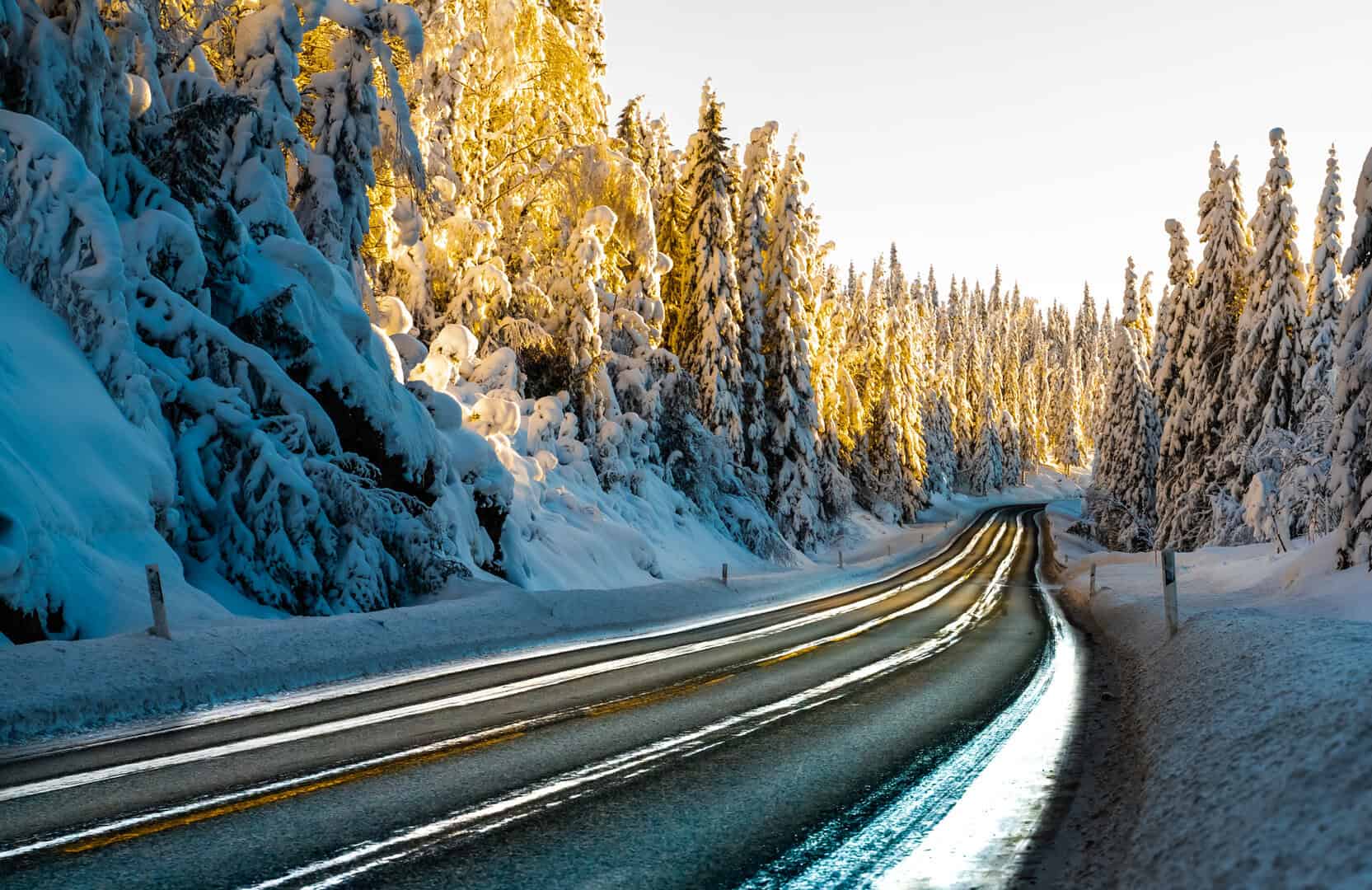 Meteo Norvegia: Strade Scivolose e Condizioni Critiche nel Finnmark