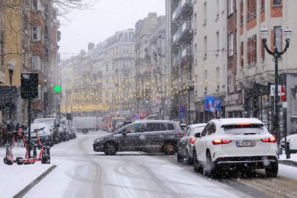 Meteo invernale in Vallonia: inondazioni, neve e traffico in tilt