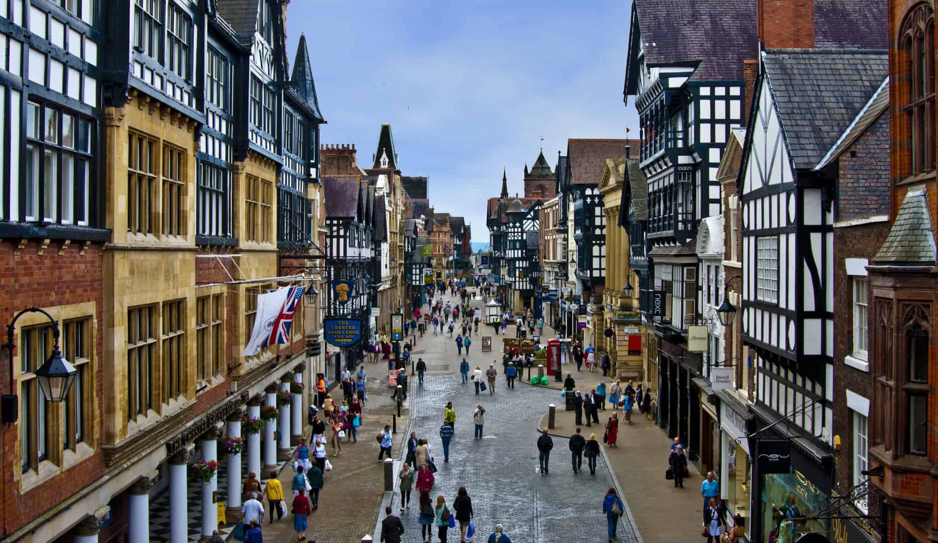Un’immersione nel ricco centro storico di Chester 2 dreamstime m 29305344