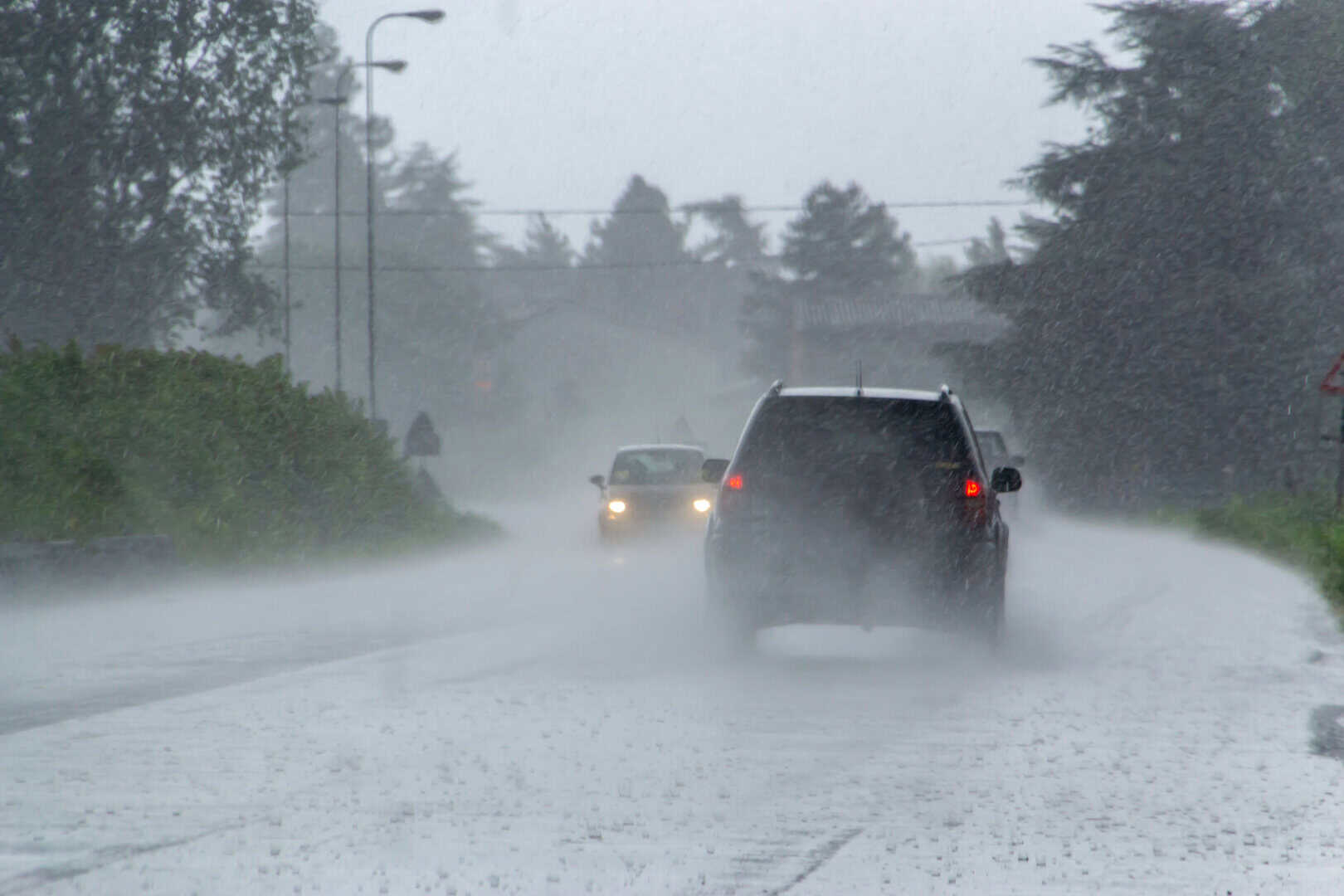 Meteo Irlanda: allerta massima, 27 ore di piogge torrenziali e allagamenti su Cork, Kerry e Waterford