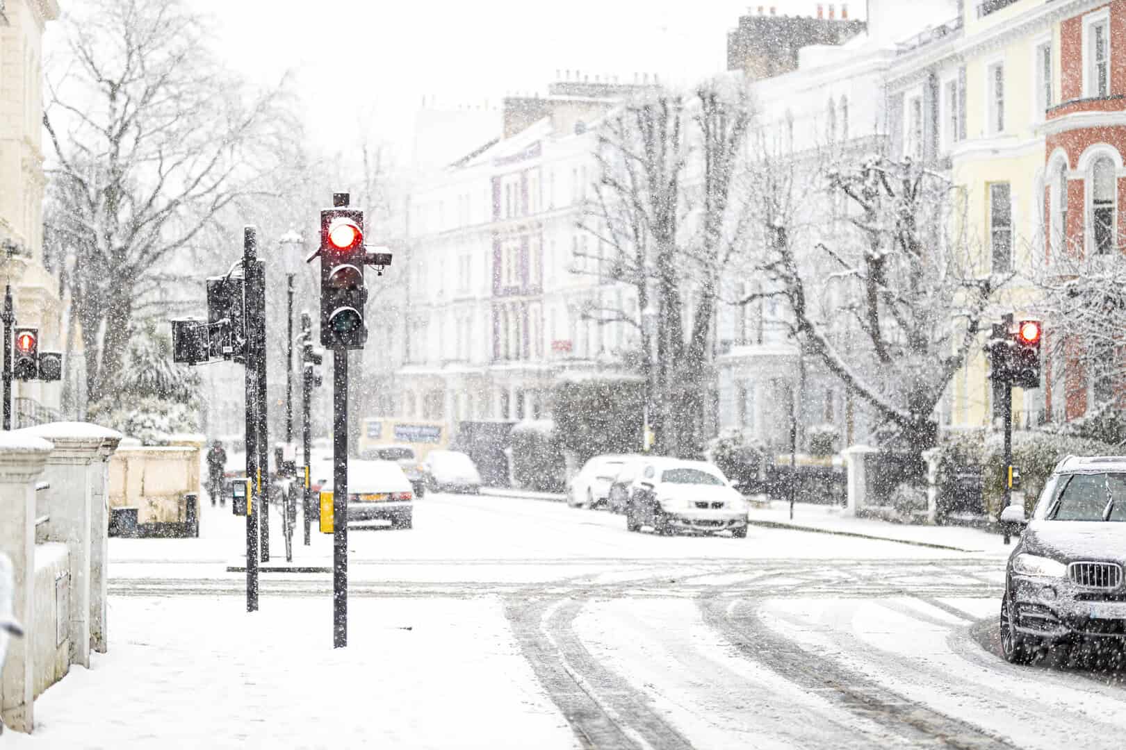 Meteo Regno Unito: tempesta glaciale in arrivo, fino a 13 cm di neve e caos nei trasporti
