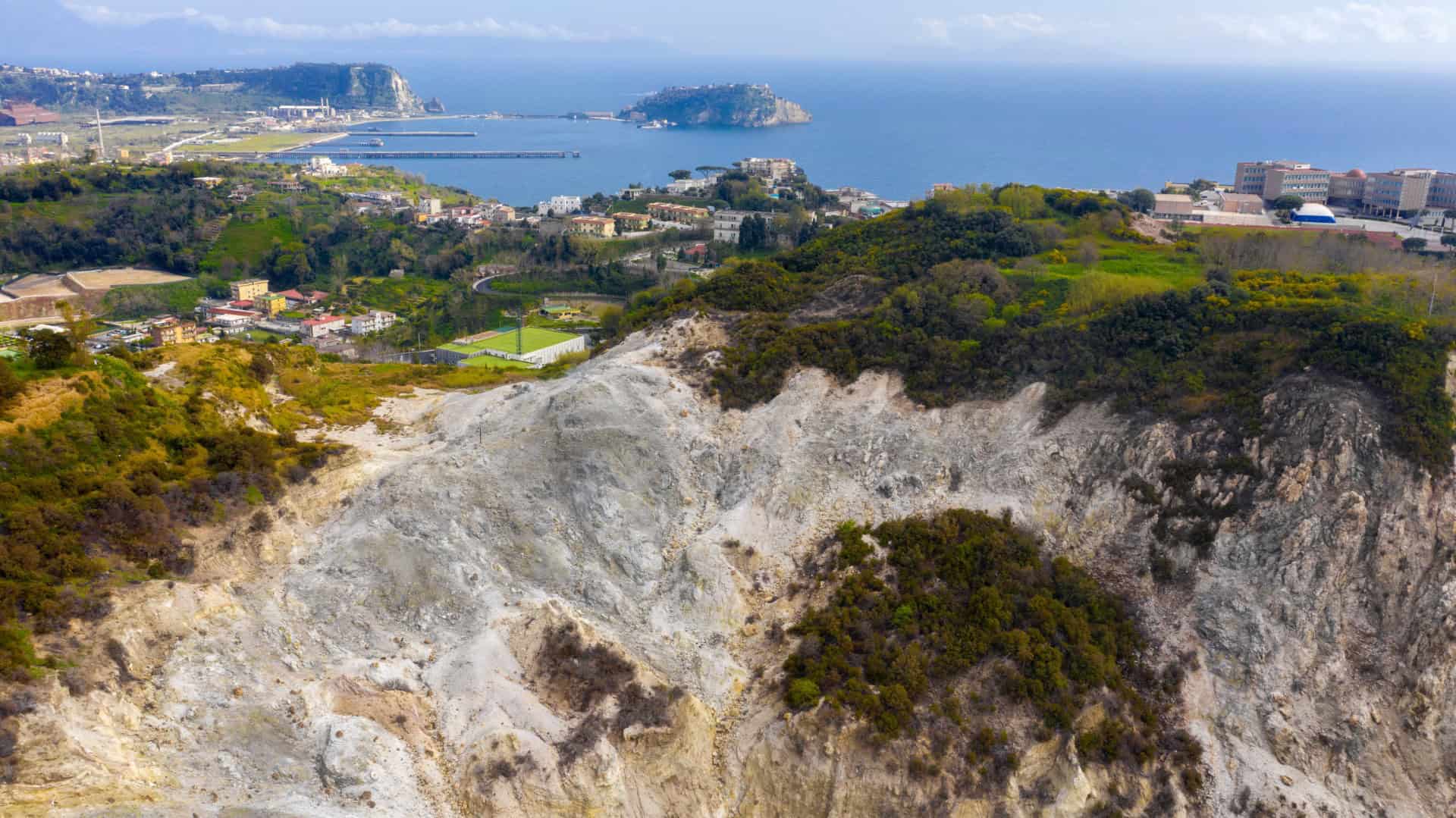 I Campi Flegrei: un supervulcano da non sottovalutare