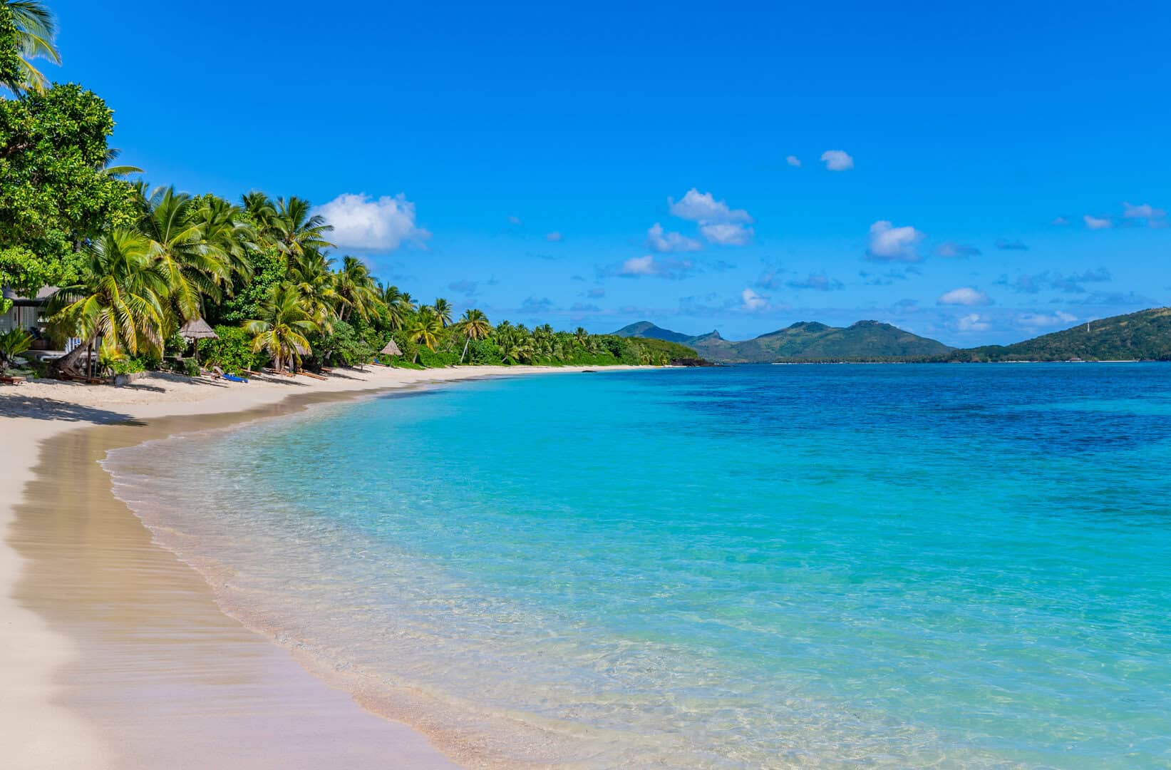 Viaggio low cost. Scopri le meravigliose spiagge di Nacula Island nelle incantevoli isole Fiyi