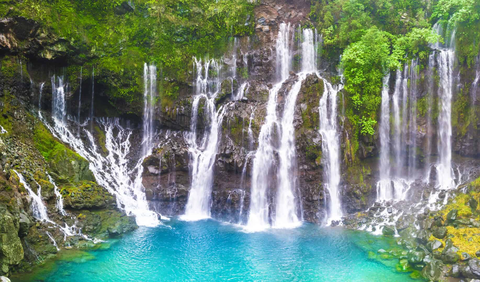 Viaggio low cost a Réunion. Tra vulcani, scogliere e spiagge incantevoli per una vacanza indimenticabile