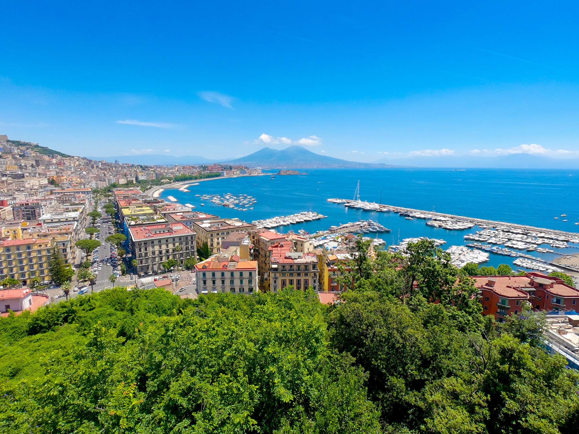 Napoli, un’esperienza sensoriale tra mito e realtà