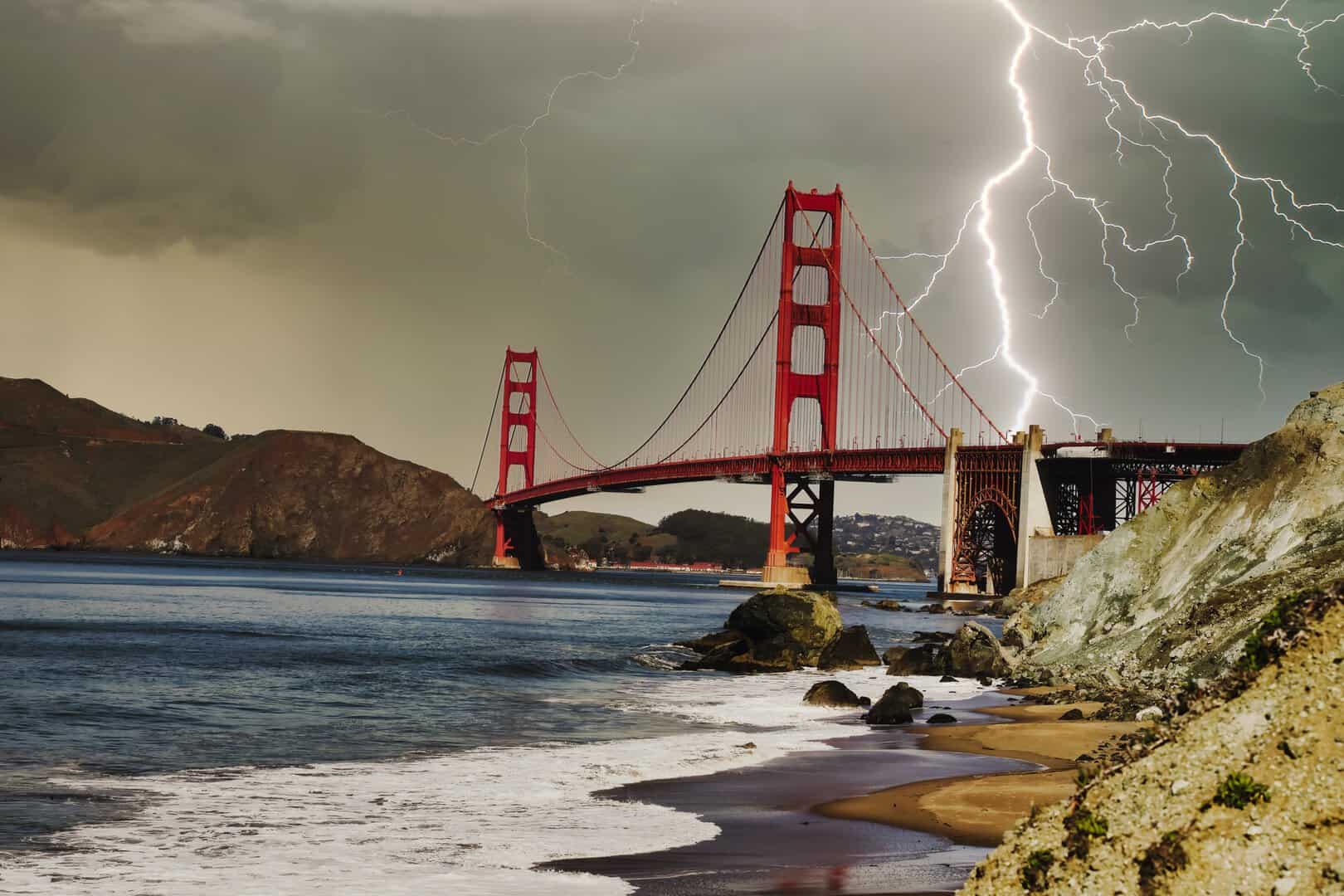 Meteo California: allerta tuoni e grandine sulla Baia di San Francisco