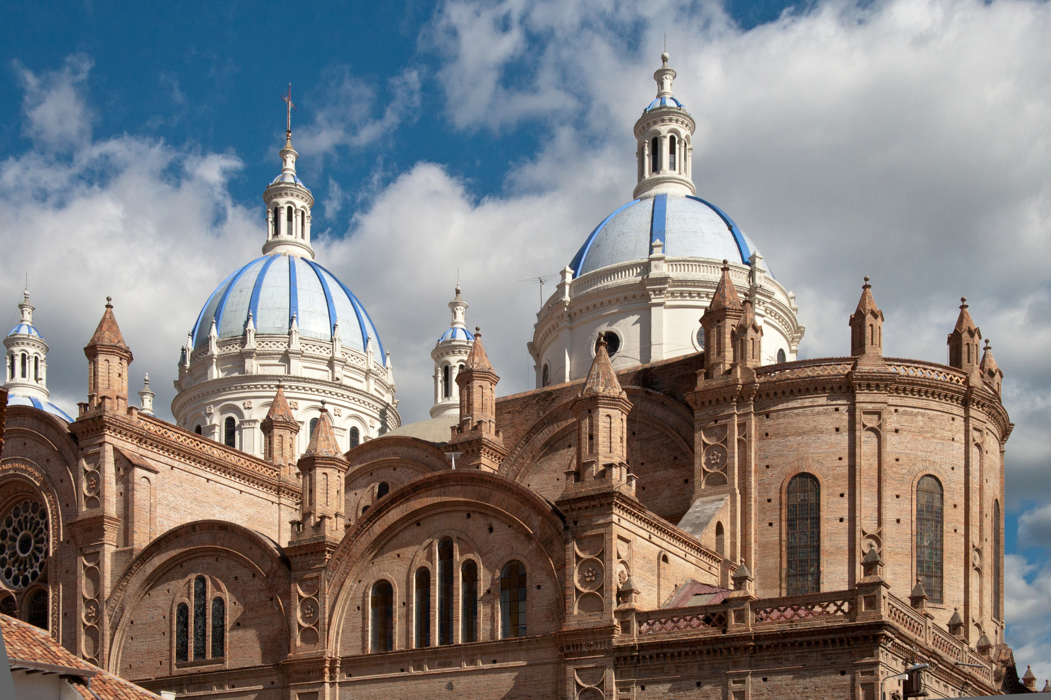 Cuenca, Ecuador: Arte e serenità tra pietra, cielo e fiumi