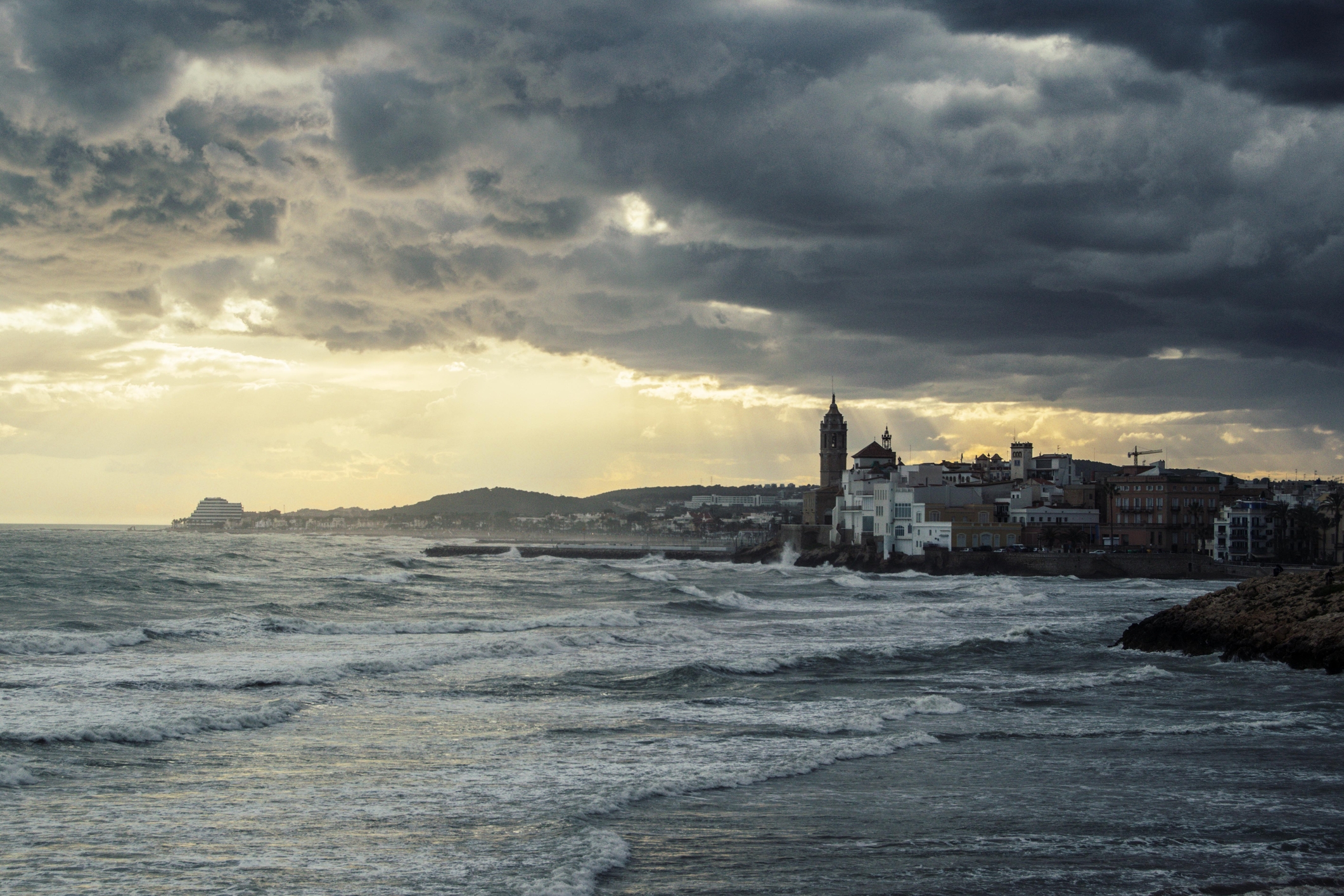 Meteo Catalogna: piogge intense e allerta su oltre 30 comarche