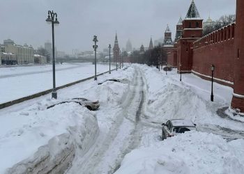 Mosca sotto quasi 150 cm di neve